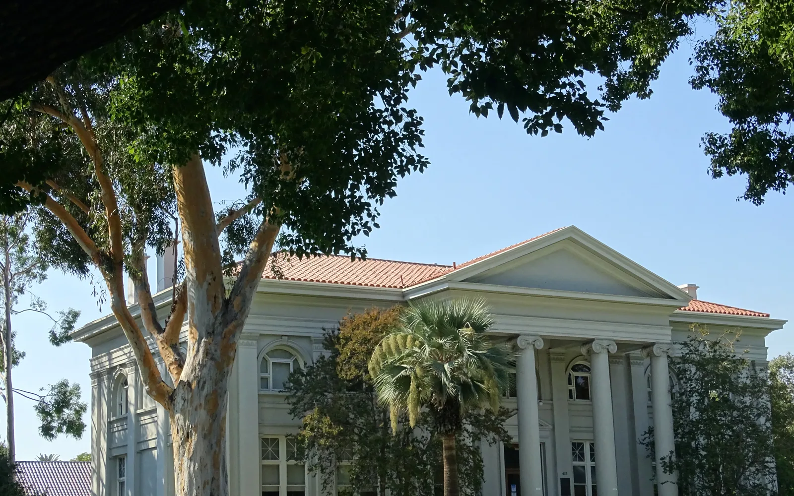 Pomona College Carnegie Hall building at the Claremont Colleges campus